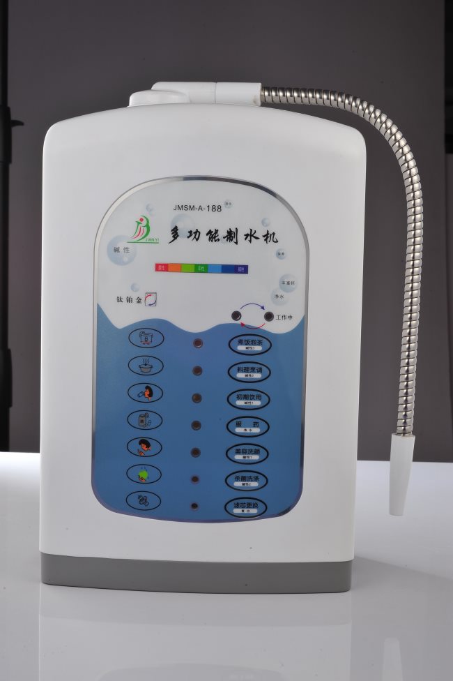 多功能(néng)制水機